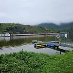 Tiny House 营地 *