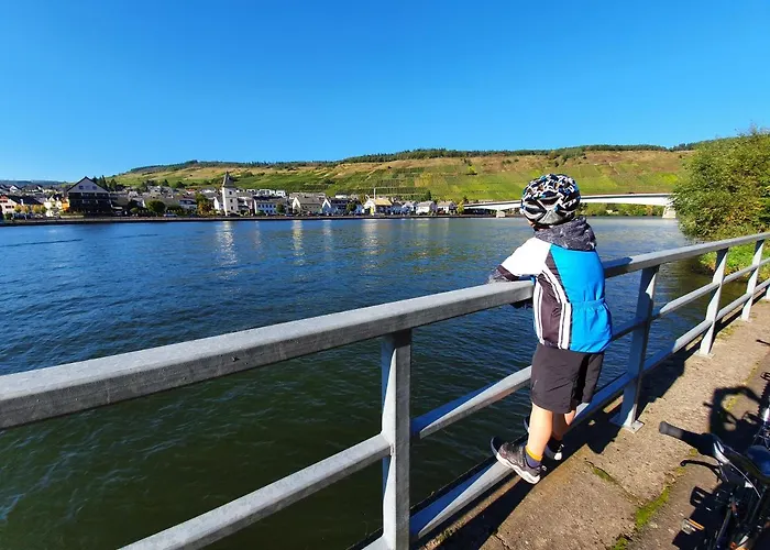 Tiny House Camping *